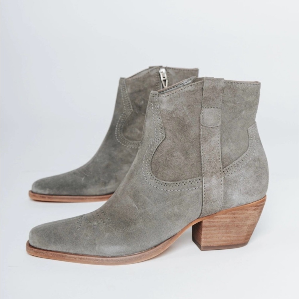 Dolce Vita Silma Booties in Grey Suede - 6.5